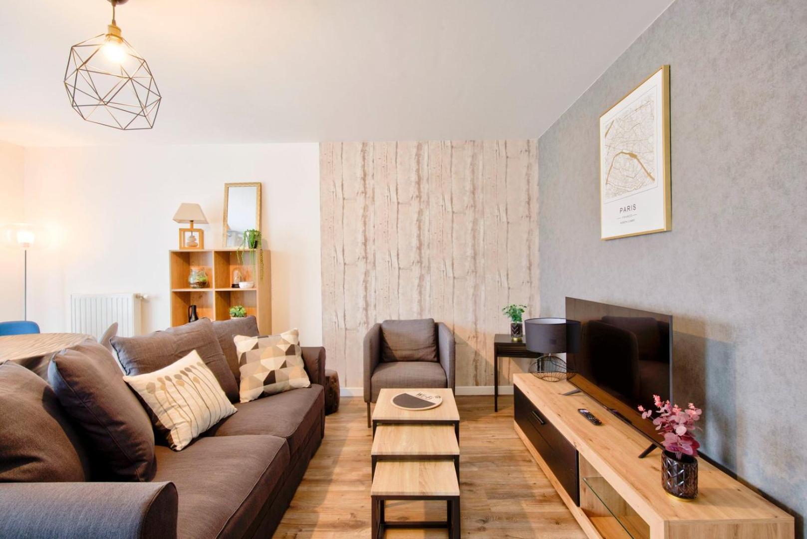 Le Perfectionniste - Spacieux Logement Terrasse Avec Parking 까셩 외부 사진