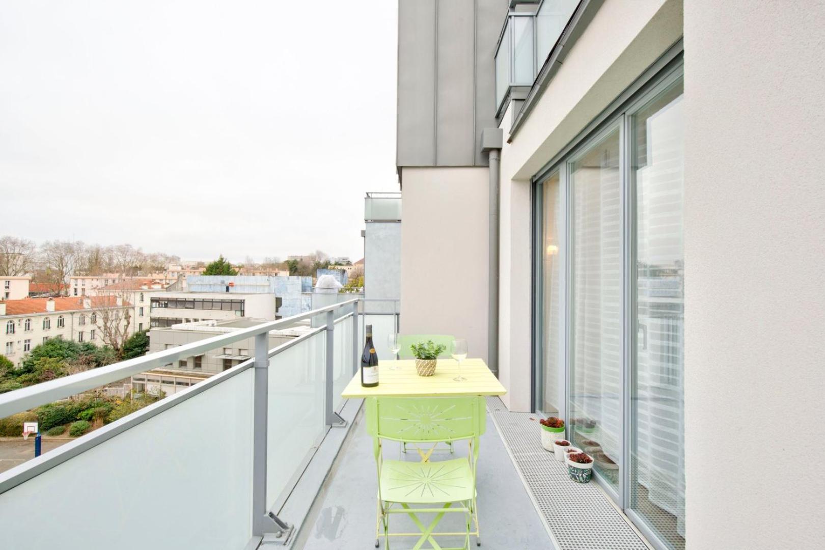 Le Perfectionniste - Spacieux Logement Terrasse Avec Parking 까셩 외부 사진