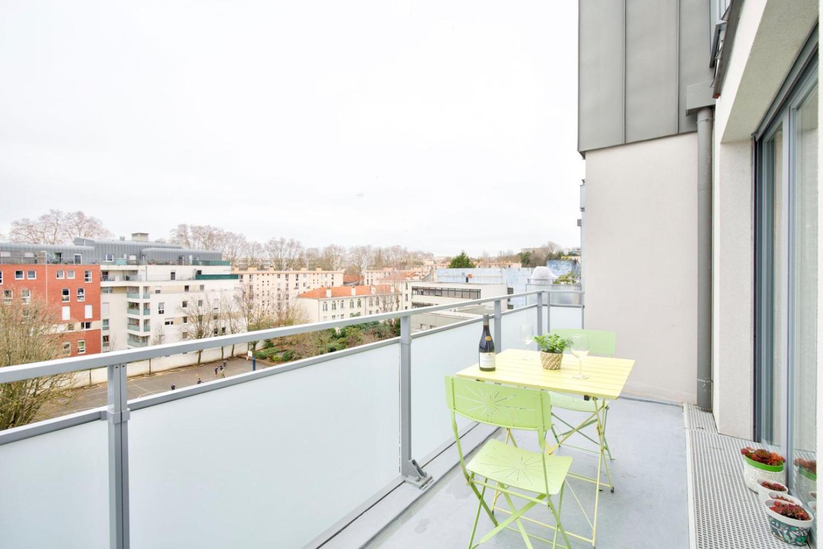 Le Perfectionniste - Spacieux Logement Terrasse Avec Parking 까셩 외부 사진