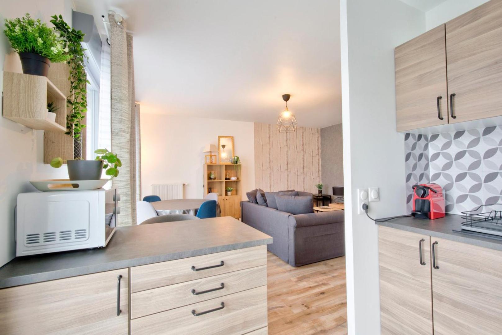 Le Perfectionniste - Spacieux Logement Terrasse Avec Parking 까셩 외부 사진
